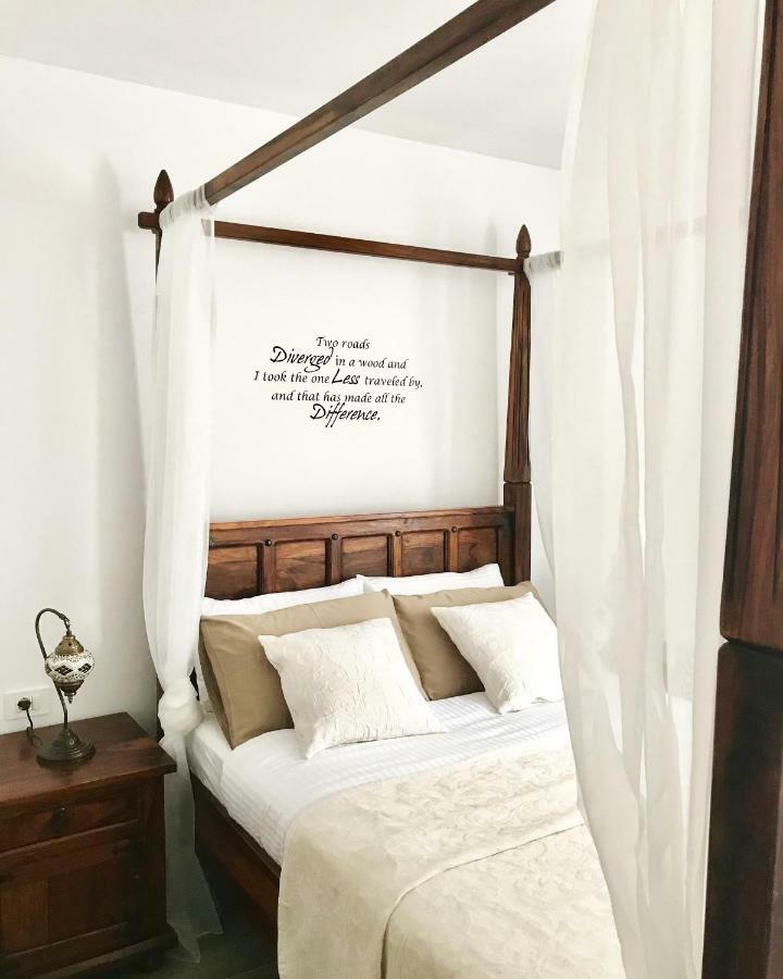 Cocoville Beach House- Makarska Appartamento Esterno foto
