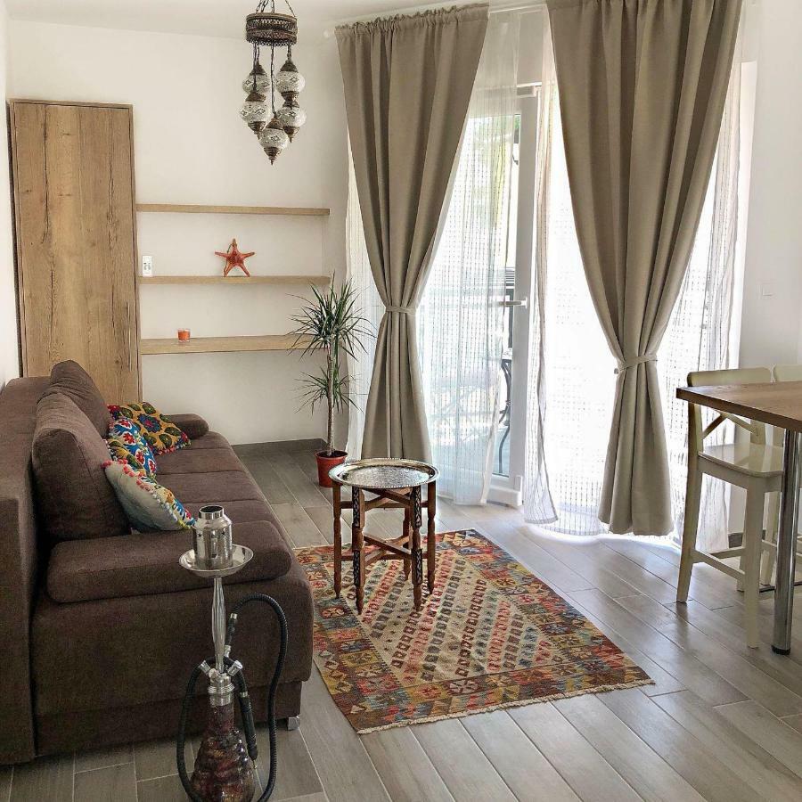 Cocoville Beach House- Makarska Appartamento Esterno foto