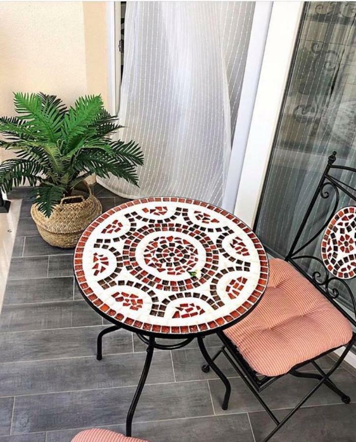 Cocoville Beach House- Makarska Appartamento Esterno foto