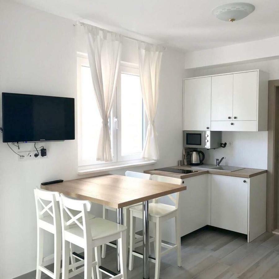 Cocoville Beach House- Makarska Appartamento Esterno foto