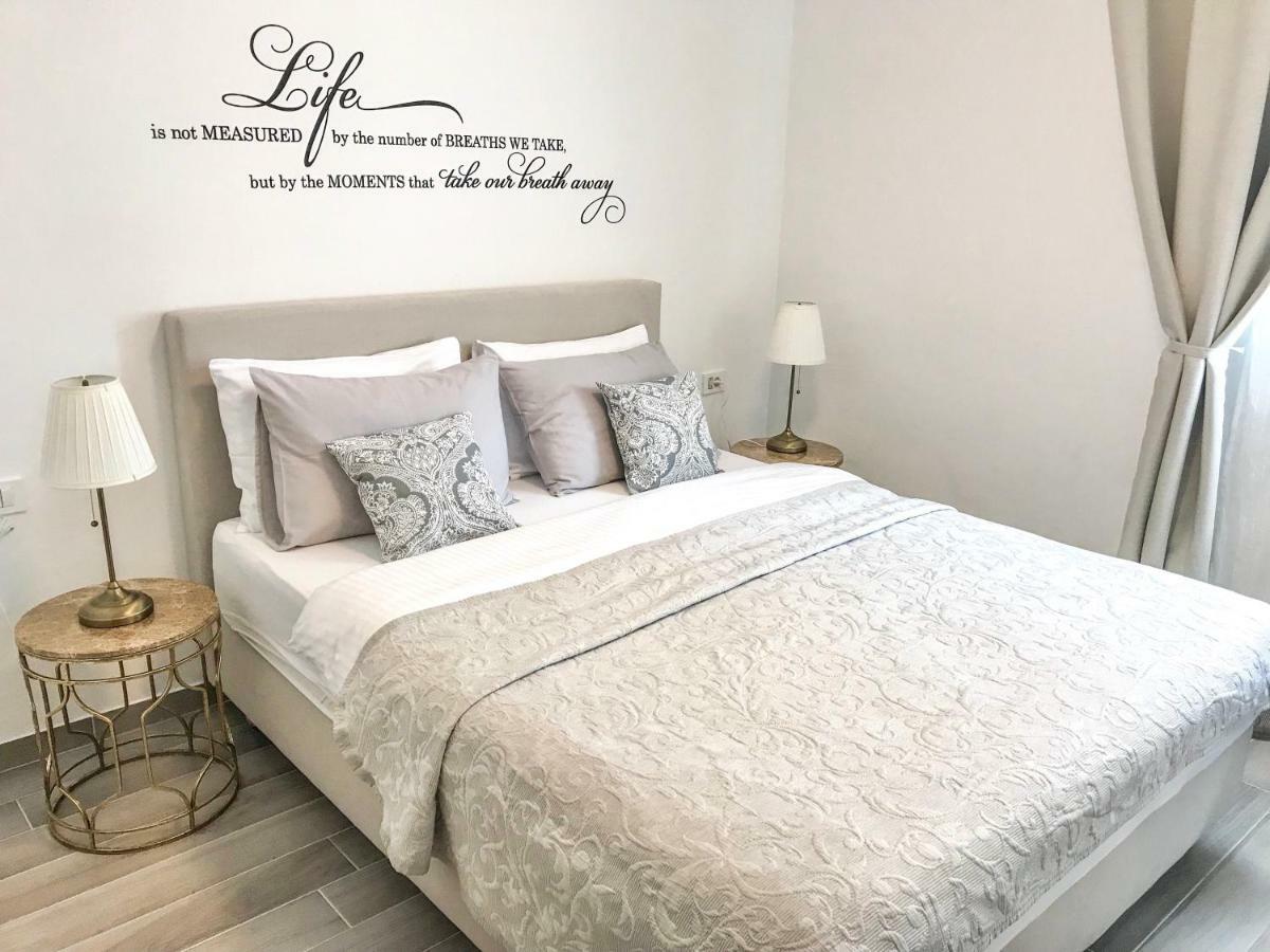 Cocoville Beach House- Makarska Appartamento Esterno foto